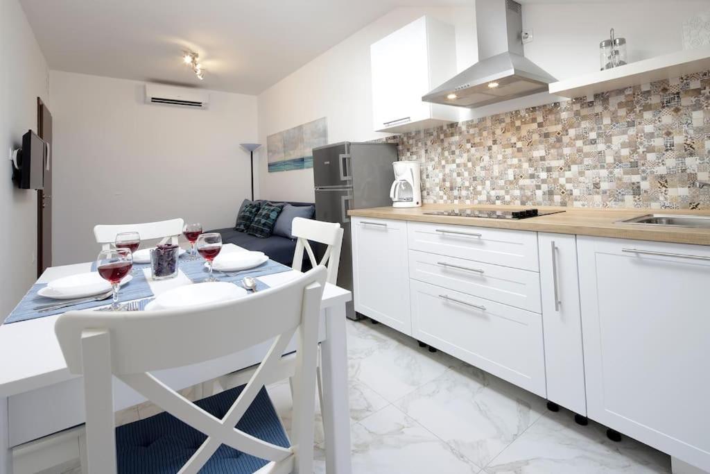 Apartment Centrally Located Seagull